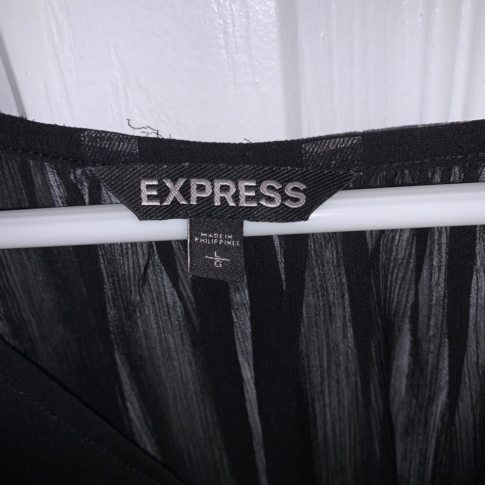 Express Blouse - Picture 4 of 4